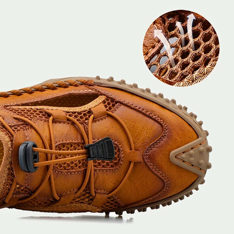 Men's Sporty Sandals with Adjustable Strap and Cushioned Sole